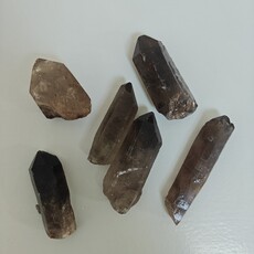 Terra Vita Ruwe Rookkwarts Punt (6,5cm)