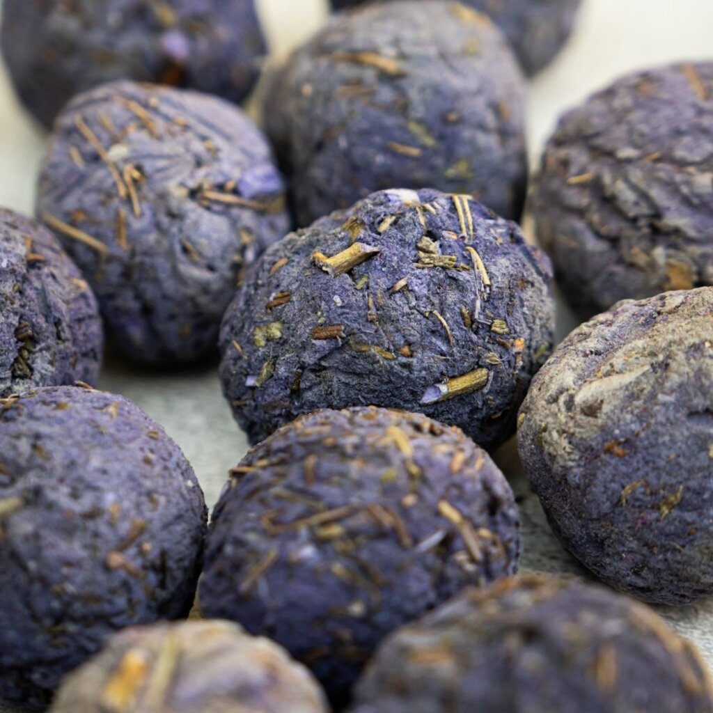 Sagrada Madre Incense Smudge Bomb | Musk & Benzoin (8 pieces)