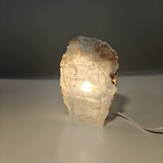 Fé  Selenite Lamp (Medium)