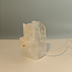 Fé  Selenite Lamp (Small)