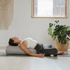 LOTUSCRAFTS Rouleau de yoga Ø24 cm (Light Taupe)