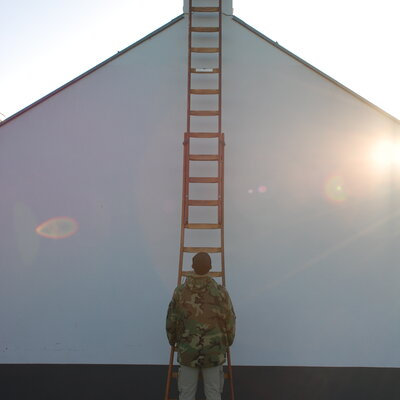 Wanneer is een ladder of trap veilig geplaatst