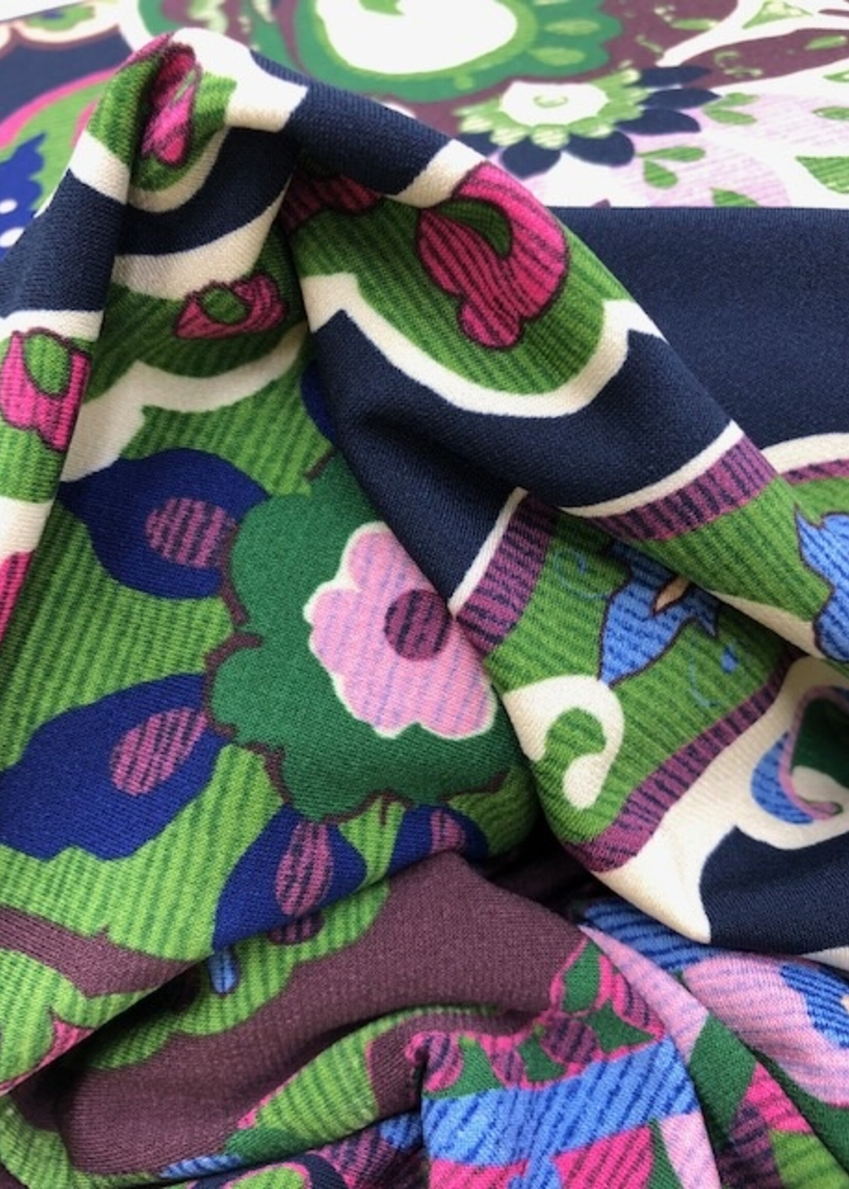 Comme ca coupon jersey crepe flowers