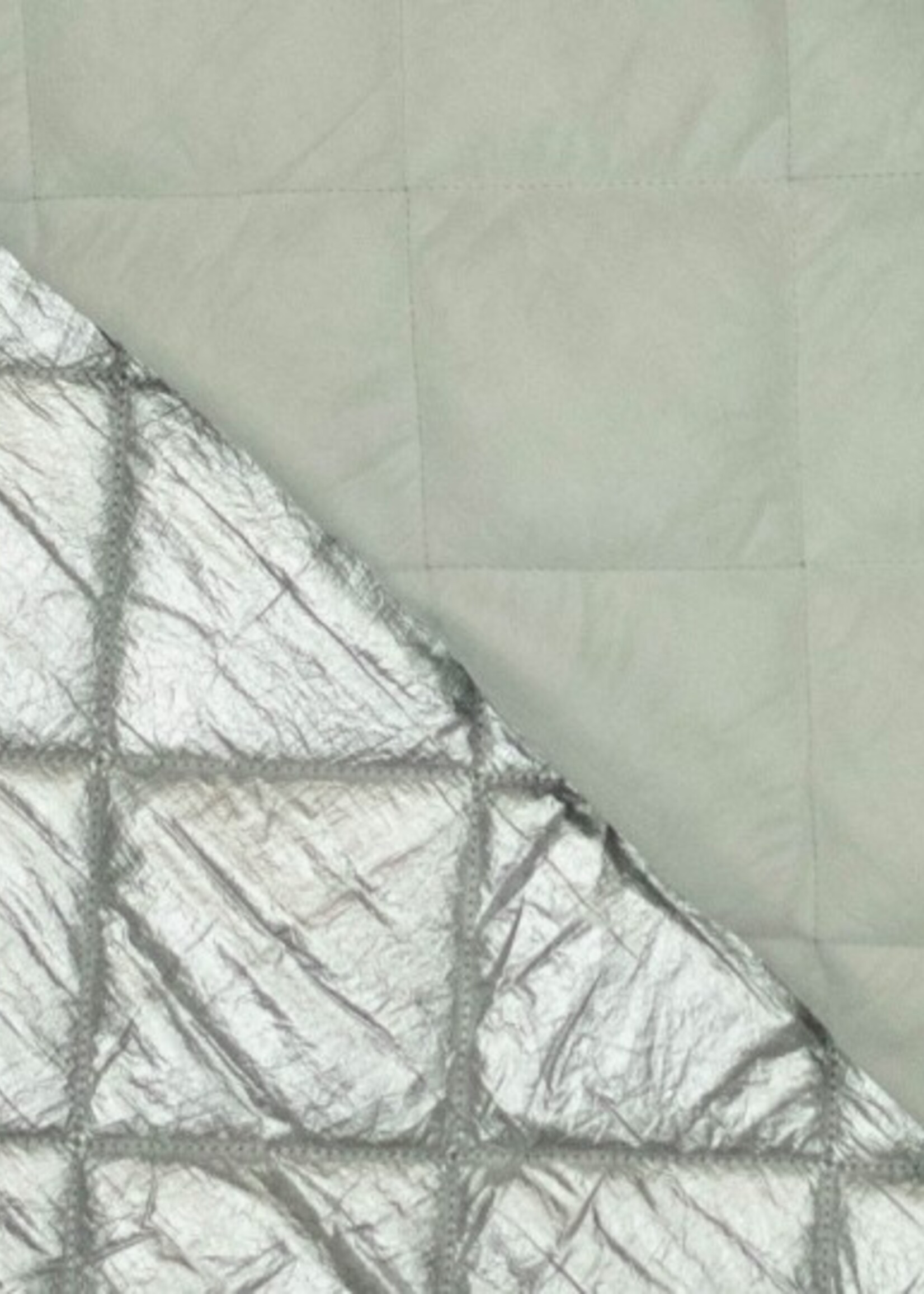 quilt metallic zilver
