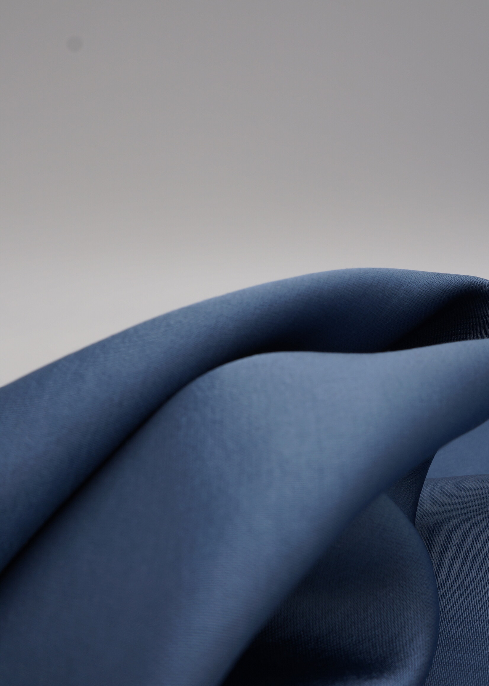 A La Ville viscose polyester satijn zwaar blauw