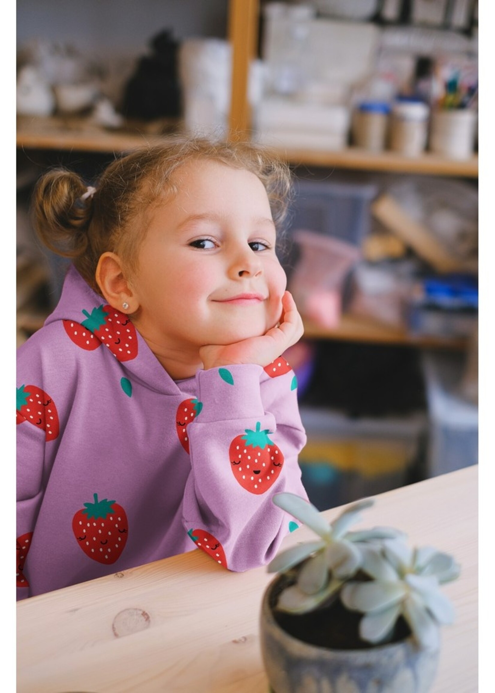 Poppy * Stof Sweater - POPPY Fabrics - Strawberries Pink