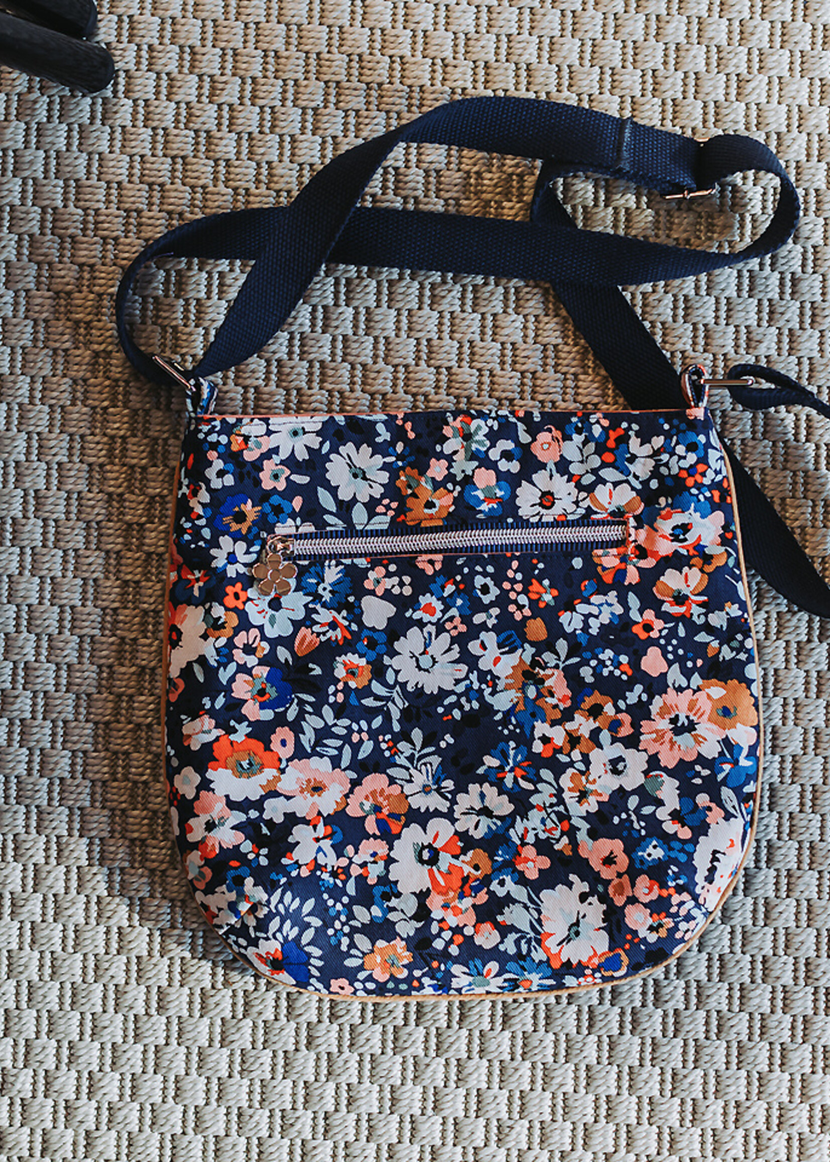 See You at Six ° Stof Katoen Canvas Gabardine Twill - See You at Six - Flower Joy - Oceana Blauw