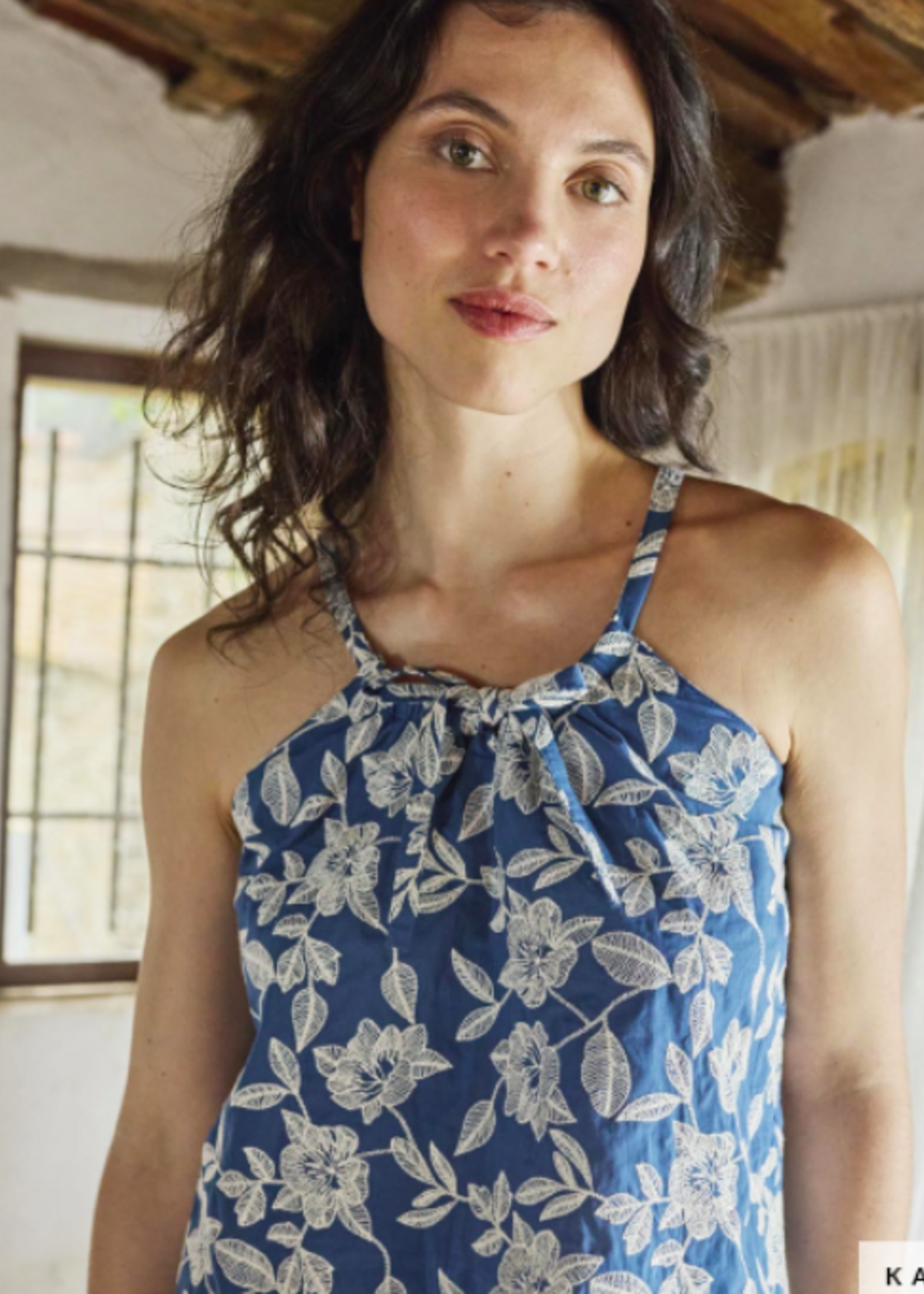 Katia ° Stof Voile - KATIA Fabrics - Embroidery White Flowers