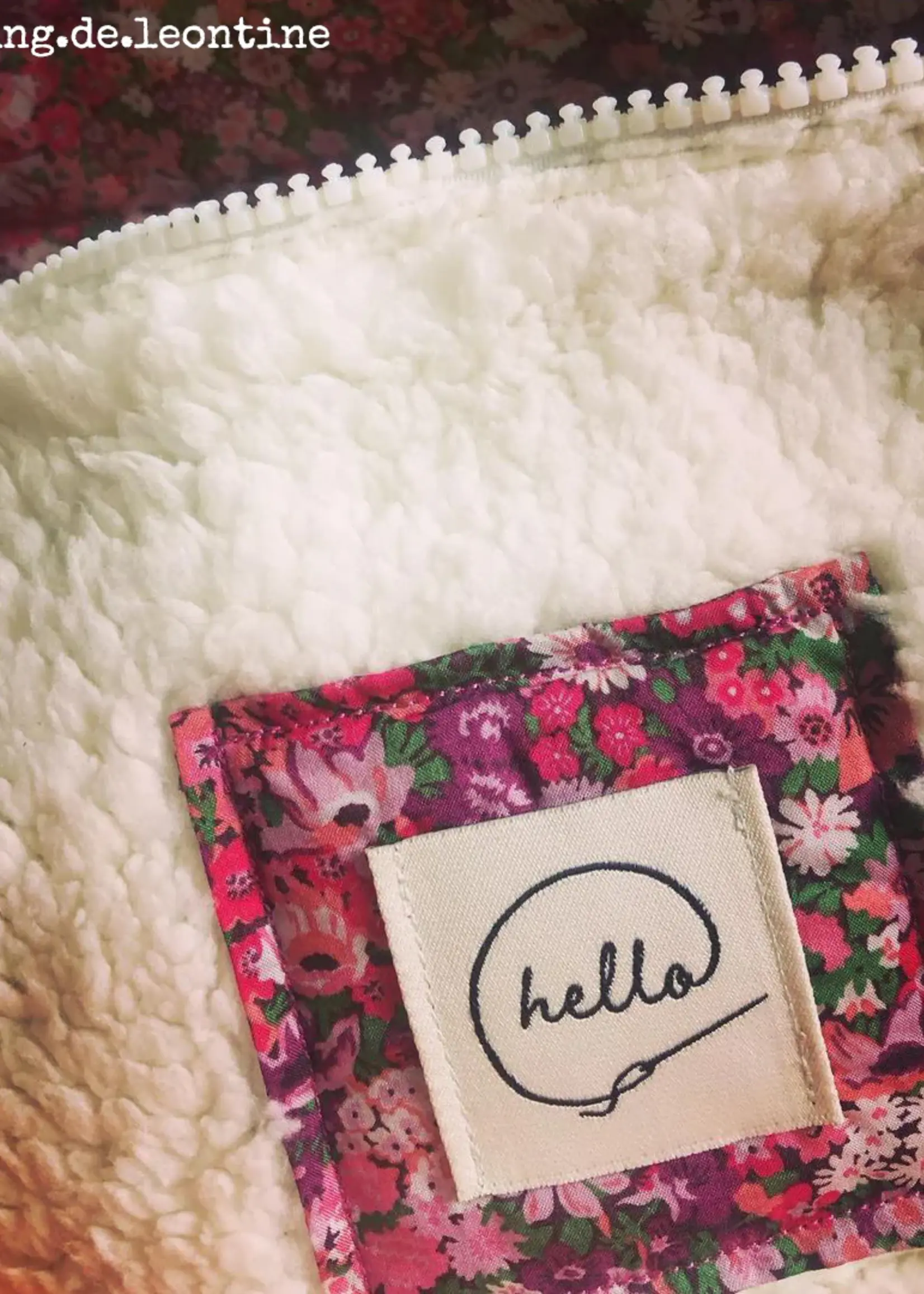 Ikatee ° Label - Hello