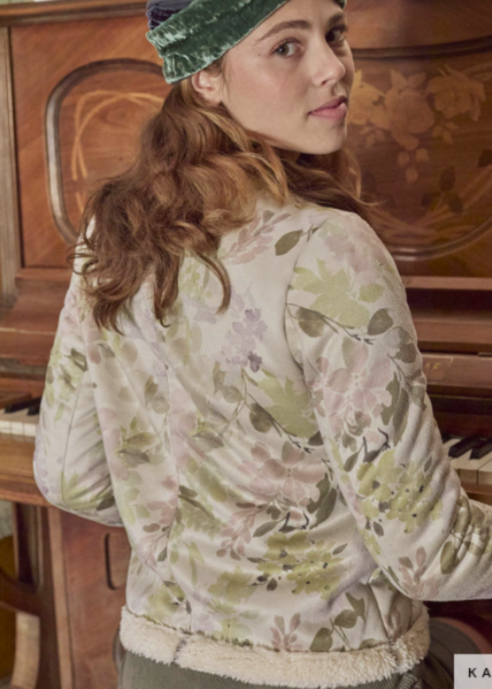 Katia ° Stof Dubbelzijdige Suède met Schapenvacht - KATIA Fabrics - Belle Epoque