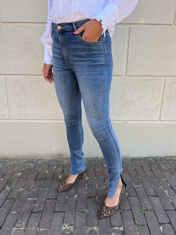 Raizzed Blossom Split Mid Blue Stone