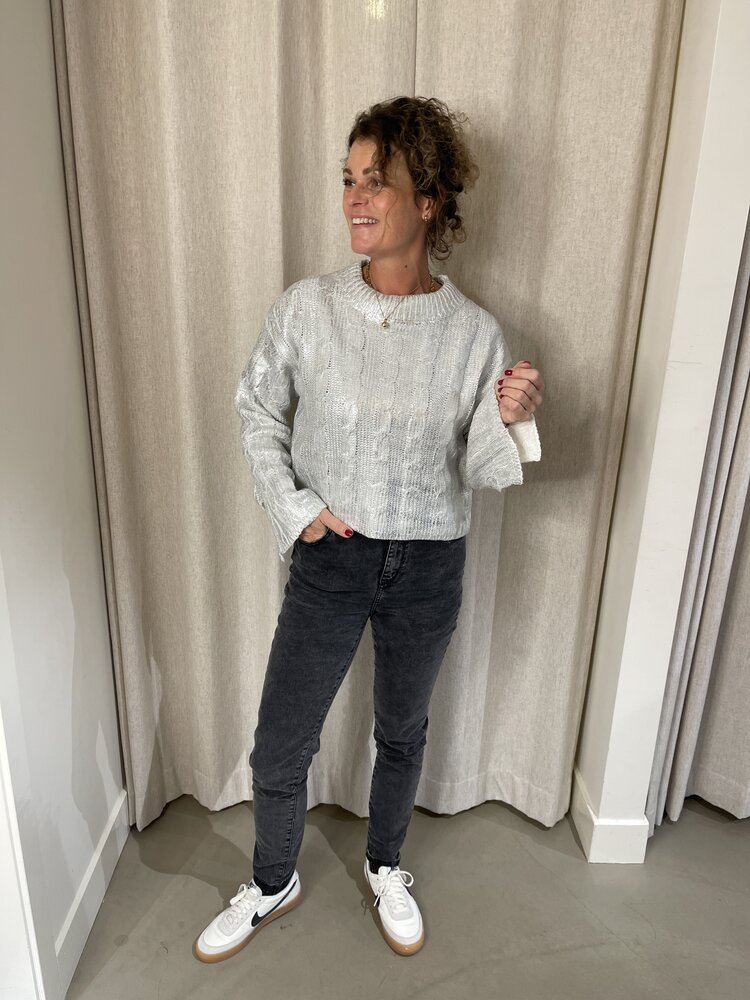 Raizzed Willow Dark Grey Stone