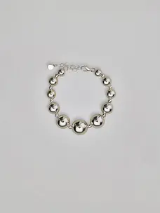 Bow19 Bead Bracelet Silver