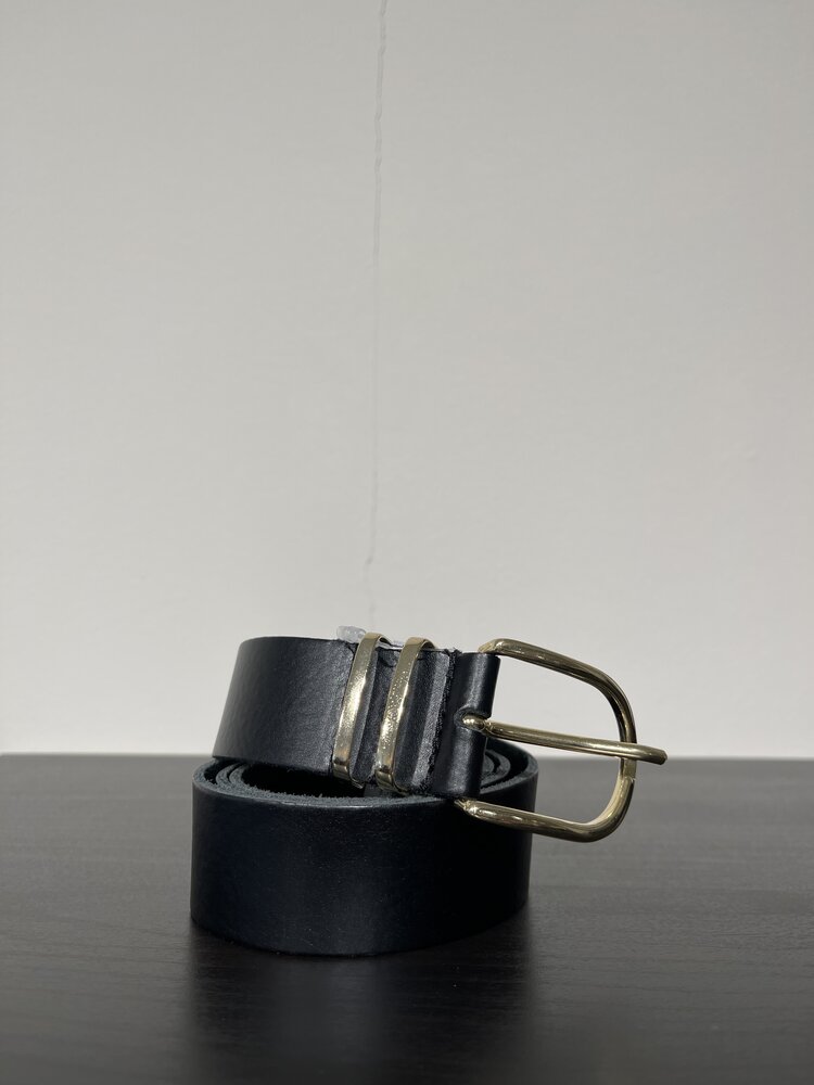 Elvy Minnesota Belt Women Black Gold Ronde Gesp