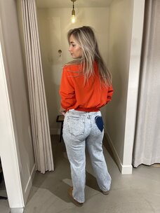 Raizzed Savanna Heart Light Blue Stone