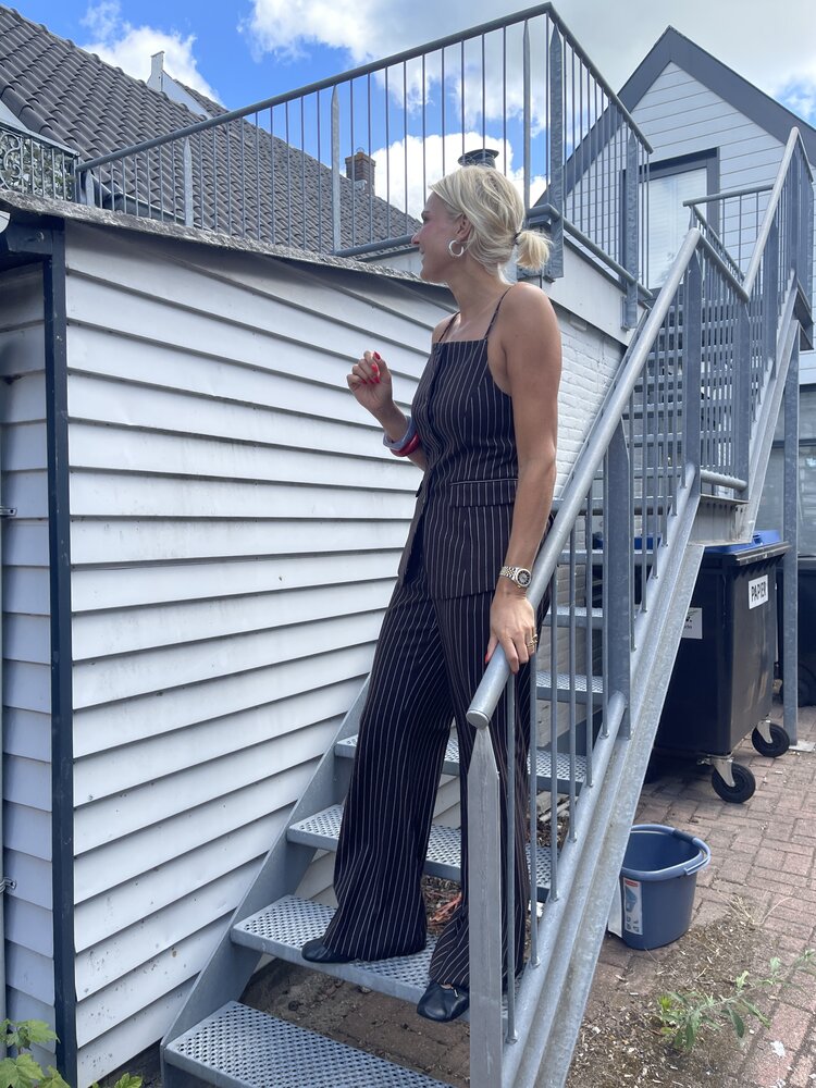 Haute L'Amitié Sue Wide Pin Top Mocca