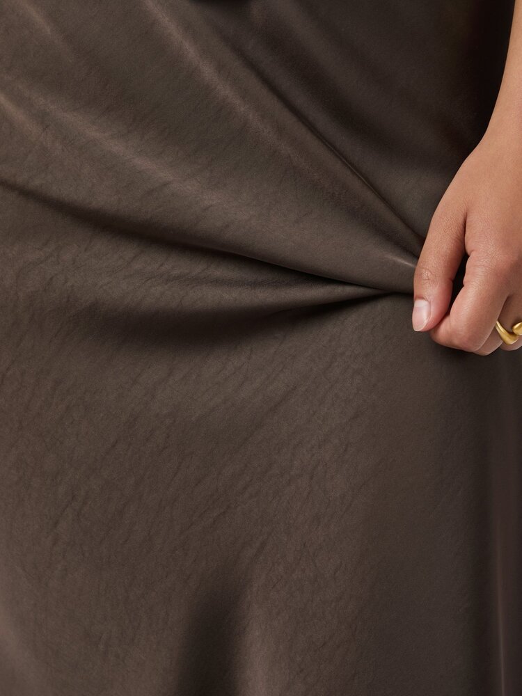 Neo Noir Vicky Heavy Sateen Skirt Dark Brown