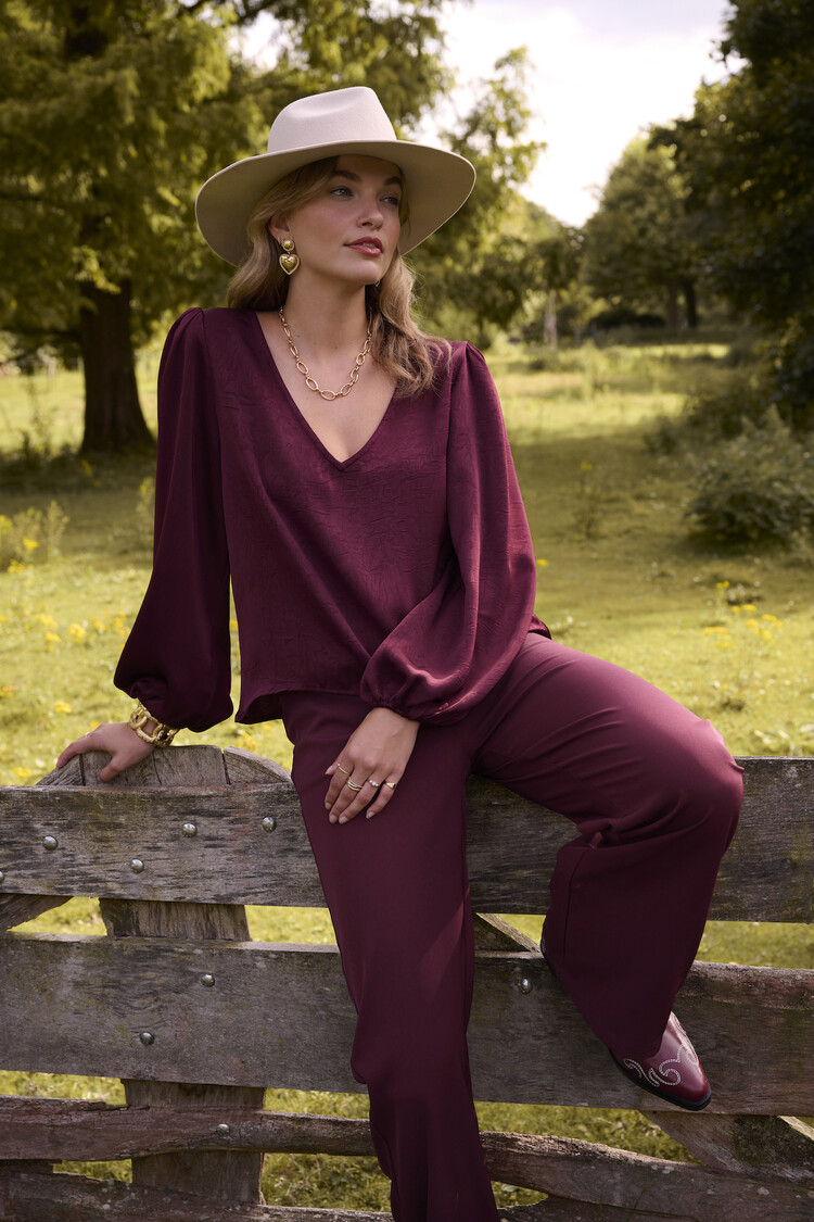 Ydence Top Nyma Burgundy