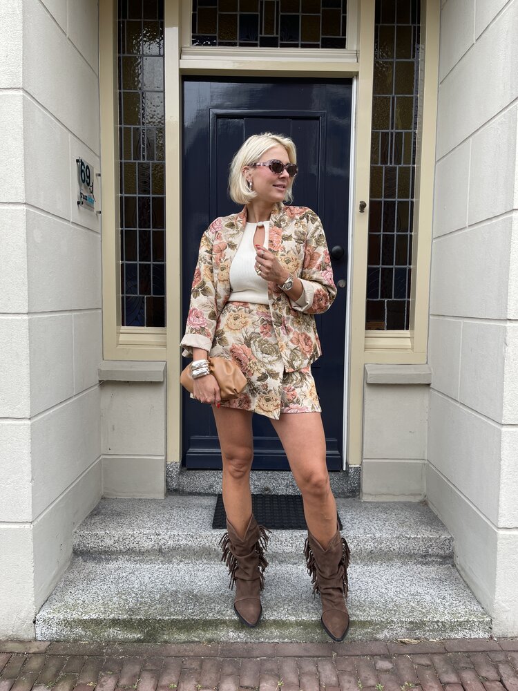 Pavement Gale Brown Suede