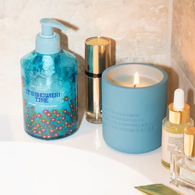 The Gift Label Cemented Candle 170gr - STUDIO - Your Vibes Are Amazing