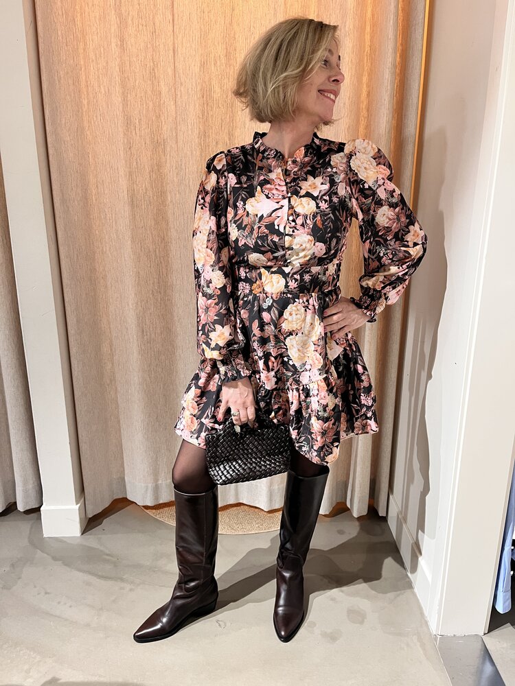 Neo Noir Aberto Big Flower Dress Black