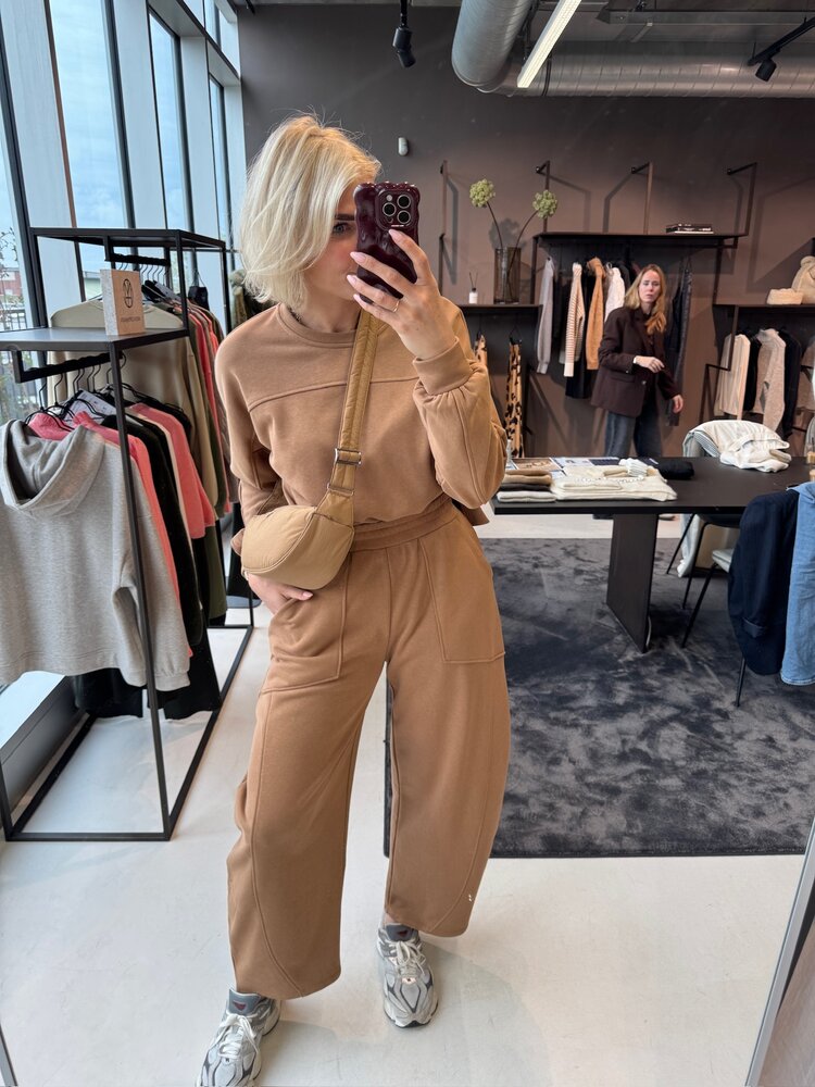 MSCH Briena Slit Sweatshirt Toasted Coconut