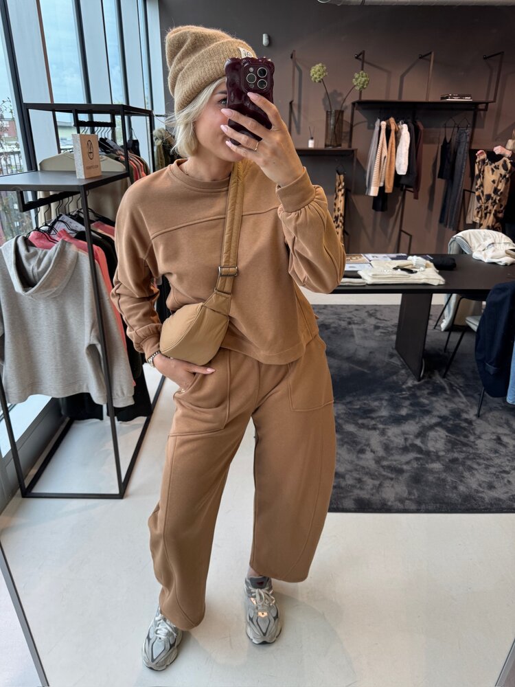 MSCH Briena Slit Sweatshirt Toasted Coconut