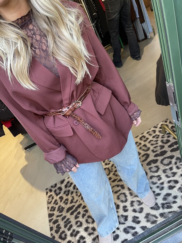 Just be Jolie Annabelle Lace Top Bordeaux