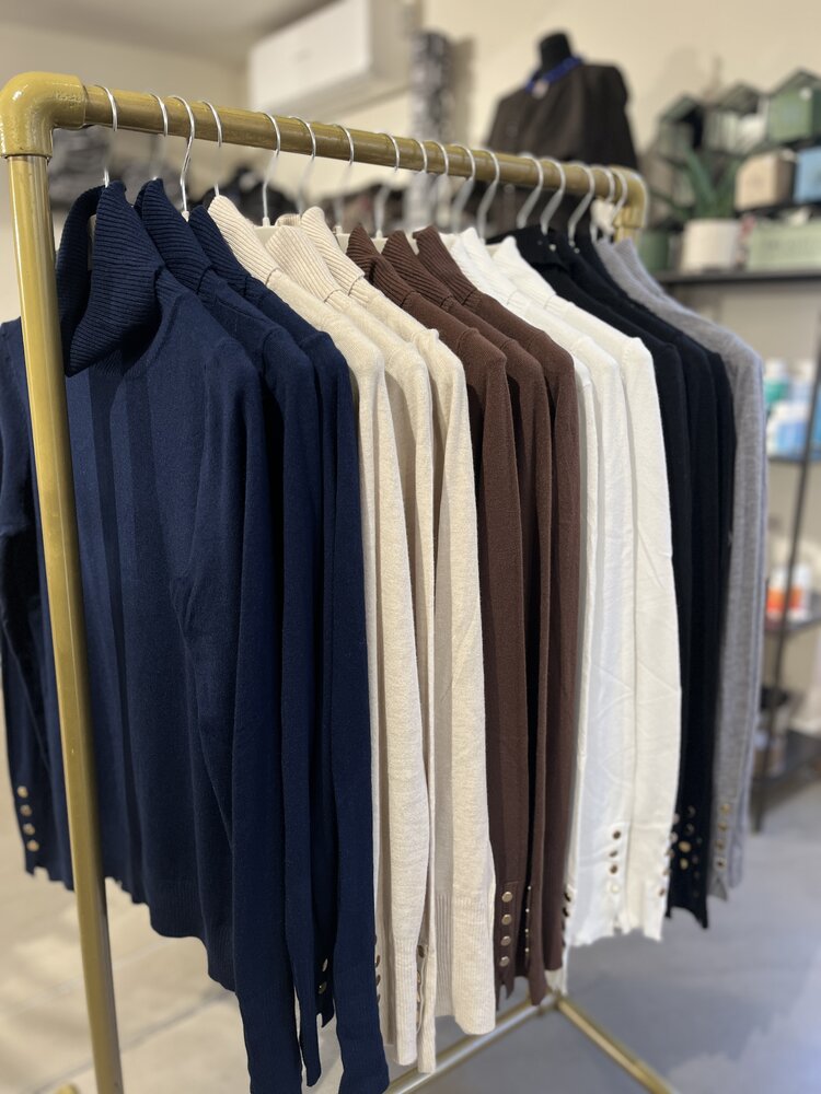 Just be Jolie Amanda Coltrui White