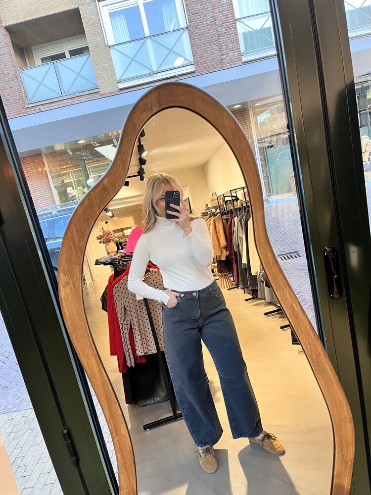 Just be Jolie Amanda Coltrui White