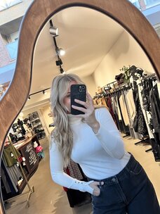 Just be Jolie Amanda Coltrui White