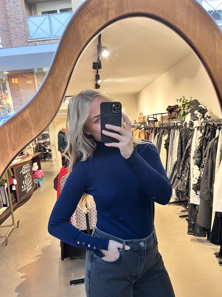 Just be Jolie Amanda Coltrui Dark Blue