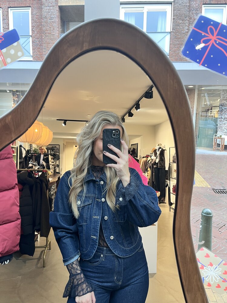 Just be Jolie Annabelle Lace Top Marine