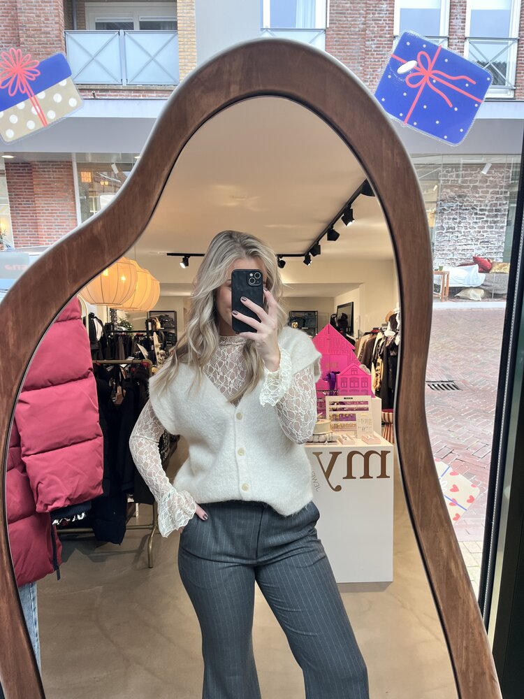 Just be Jolie Annabelle Lace Top Creme