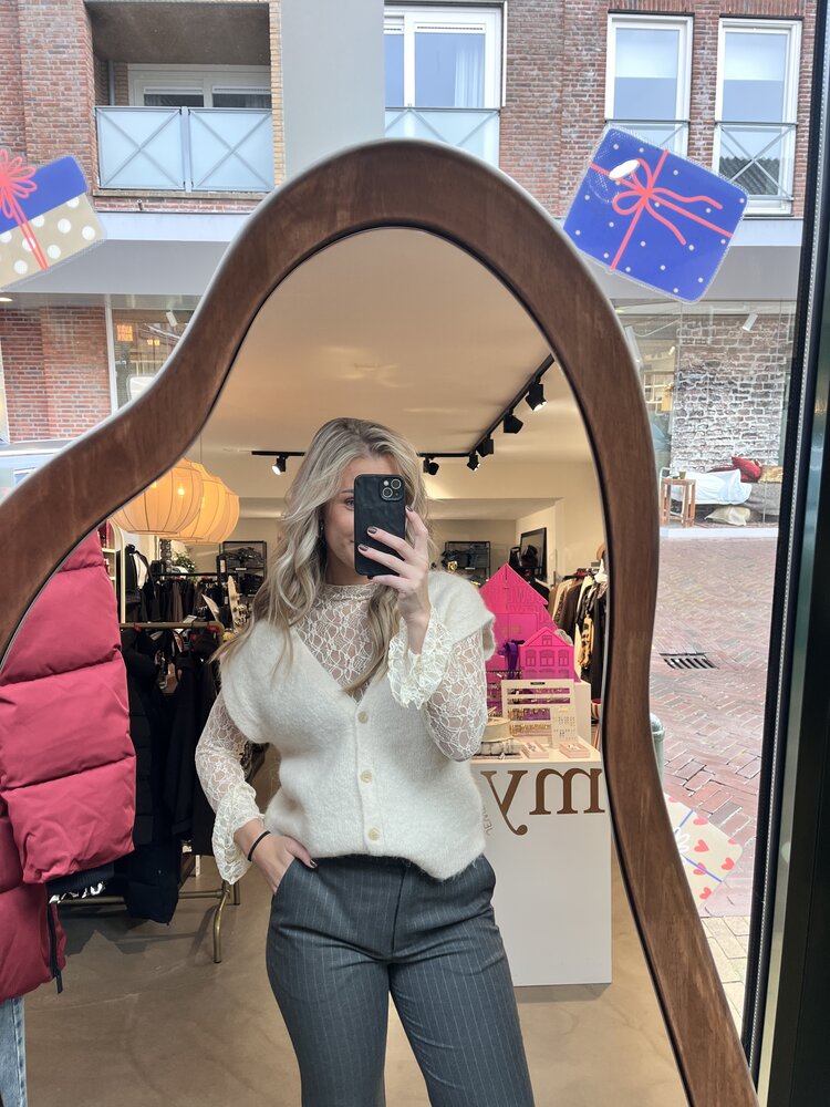 Just be Jolie Annabelle Lace Top Creme