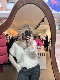 Just be Jolie Annabelle Lace Top Creme