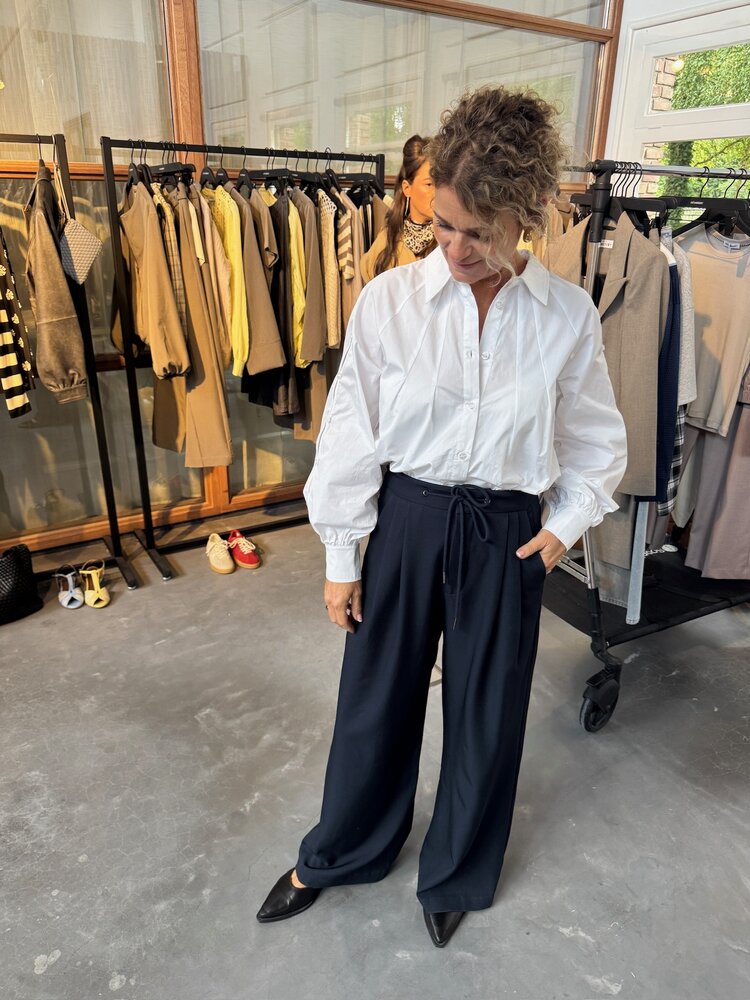 Haute L'Amitié Michelle Tailor Tie Tall Pant Navy