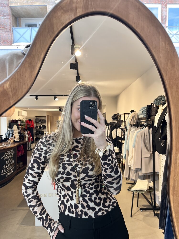 Soft Rebels Roman O-Neck Printed Leopard Print