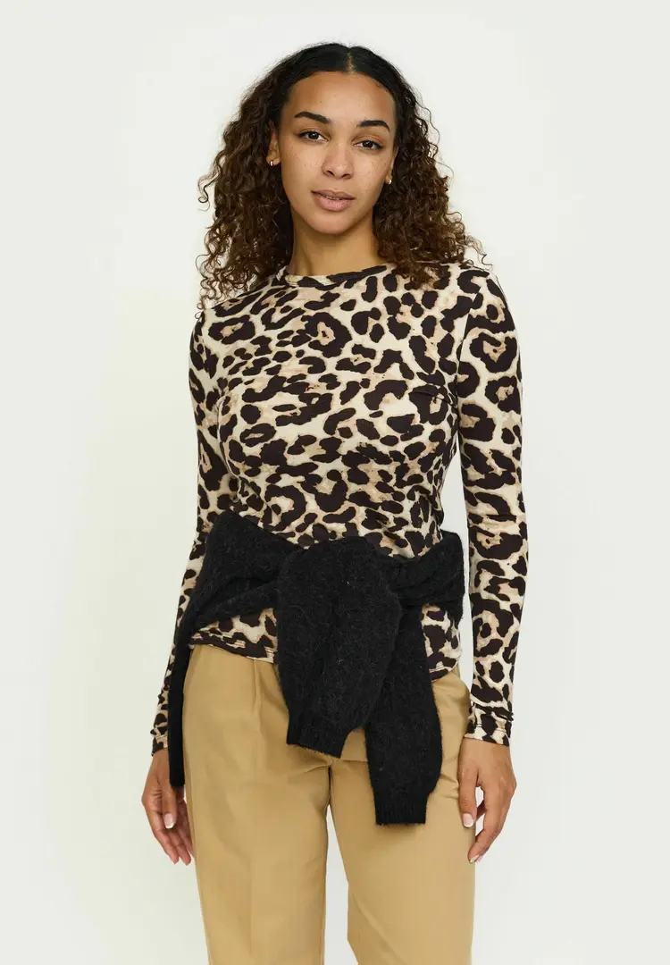 Soft Rebels Roman O-Neck Printed Leopard Print