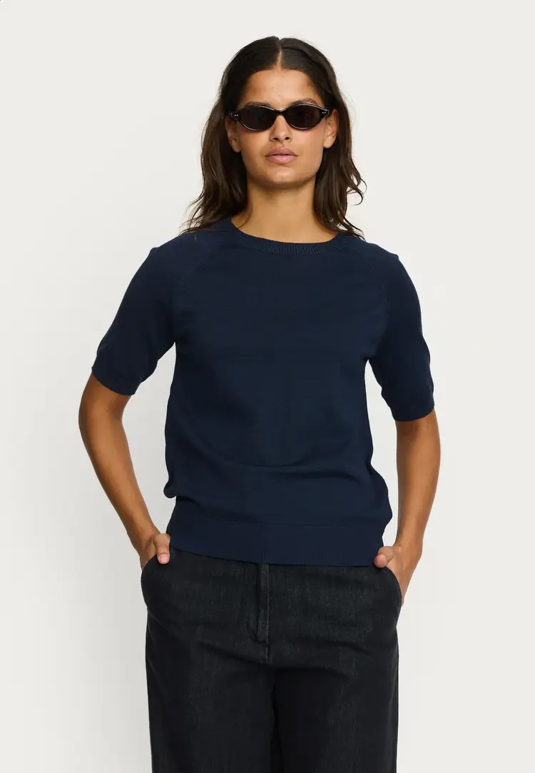 Soft Rebels Marla SS O-Neck Total Eclipse