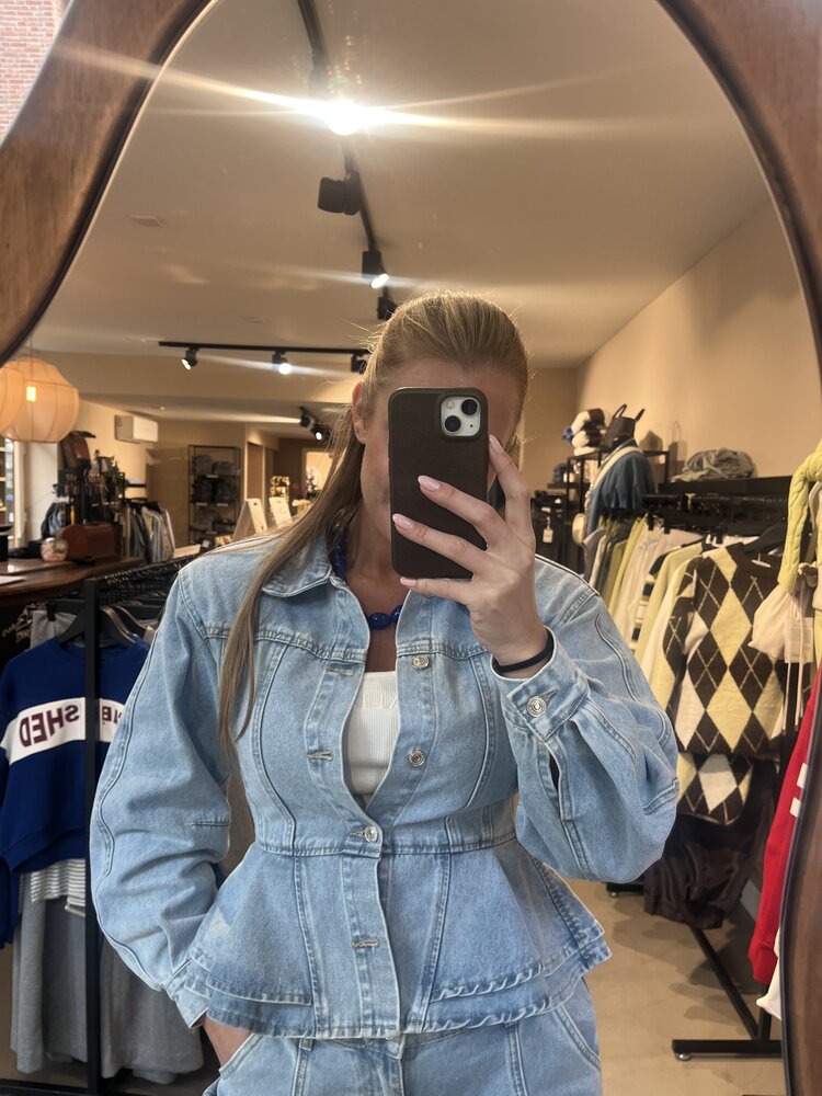 Loavies The Thread Of Us