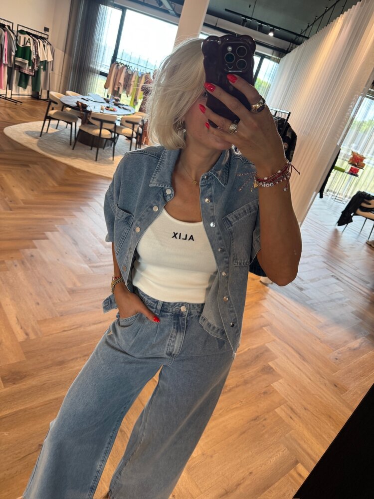 Alix The Label Ladies Woven Denim Shortsleeve Blouse Light Blue Denim