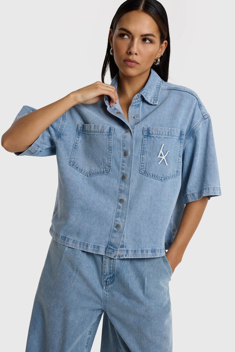 Alix The Label Ladies Woven Denim Shortsleeve Blouse Light Blue Denim