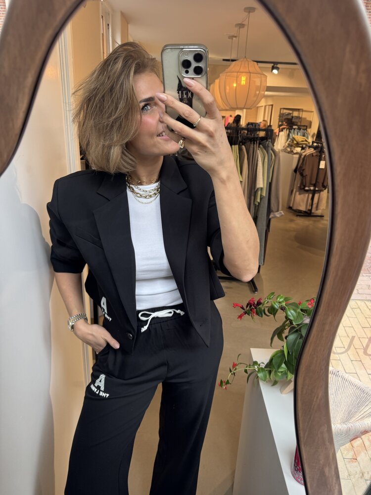 Alix The Label Ladies Woven Flowy Cropped A Blazer Black