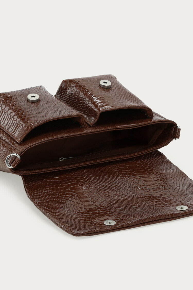 Bruine Crossbody Tas Met Croco Design