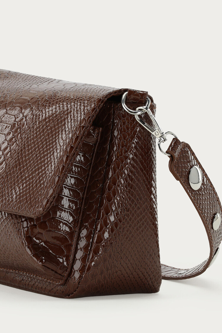 Bruine Crossbody Tas Met Croco Design