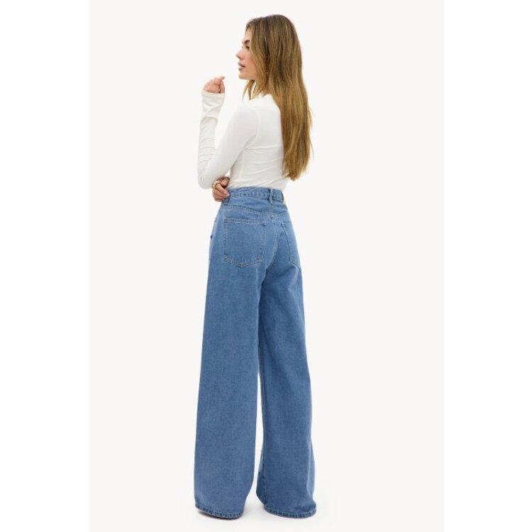 Loavies Love Reflection