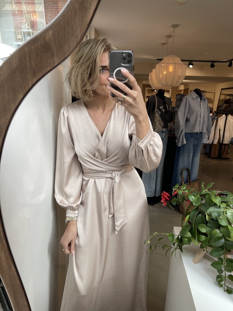 Neo Noir Bretti Heavy Sateen Dress Champagne