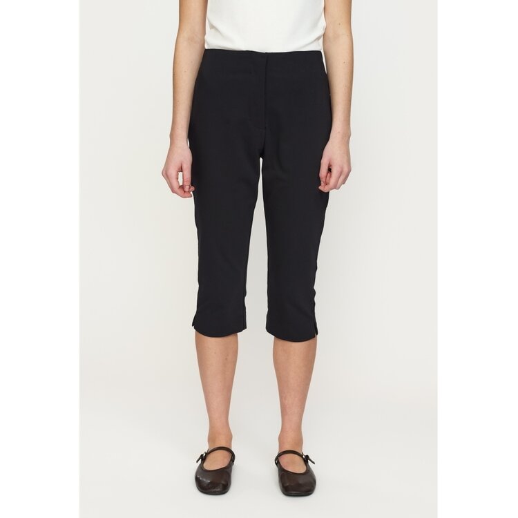 Soft Rebels Hibiscus Capri Black