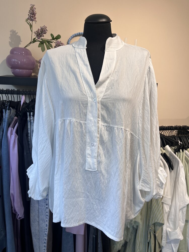 Just be Jolie Juul Blouse White